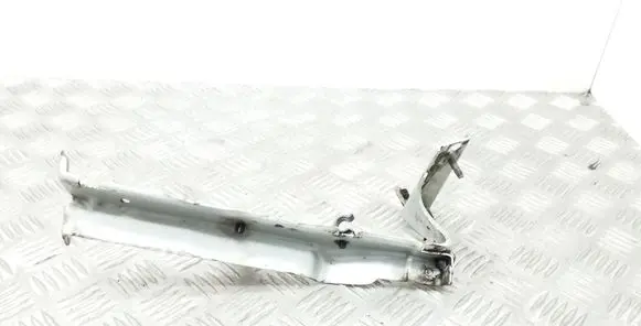 Audi A4 S4 B8 8K Fender mounting bracket 8K0821135B
