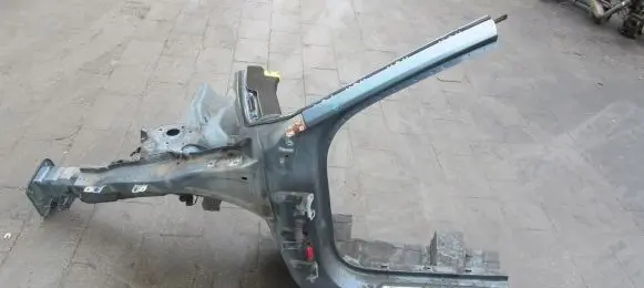 Volvo V40 Front quarter panel 