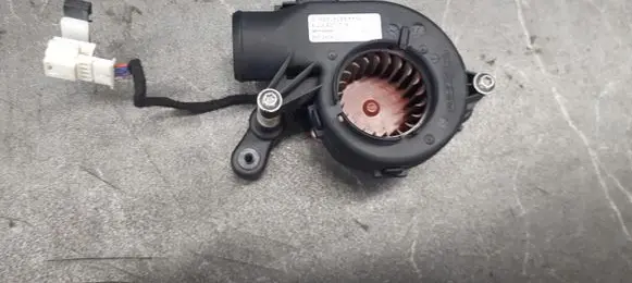 Mercedes-Benz C W204 Engine control unit/module fan A2048300708