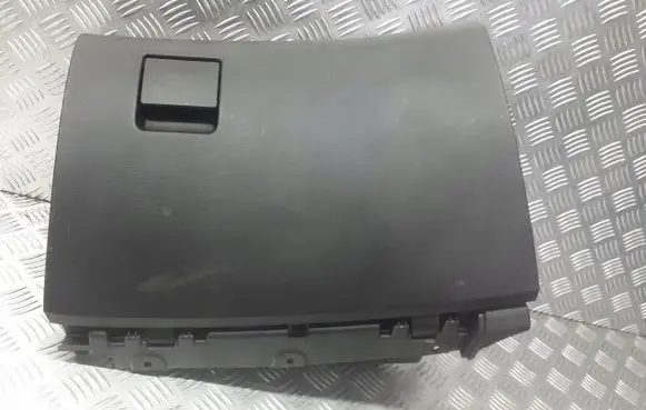 Opel Insignia A Glove box 13308550