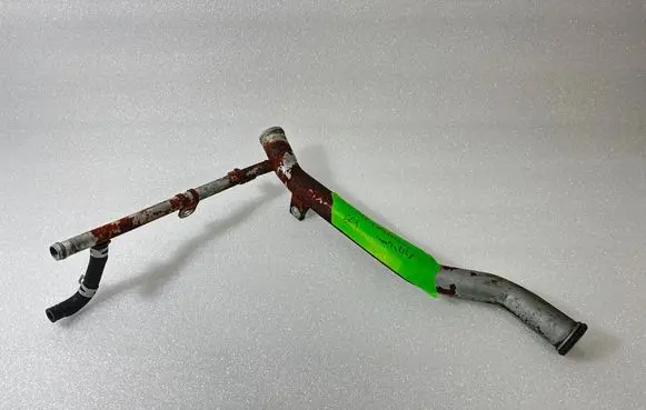 Mitsubishi Eclipse (D21A/D22A/D27A) Engine coolant pipe/hose 