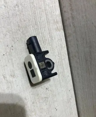 BMW 1 F20 F21 Airbag deployment crash/impact sensor 9234989