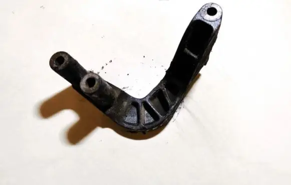 Opel Tigra A Engine mounting bracket 90445287