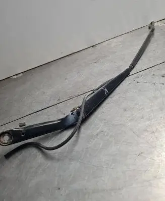 Volkswagen II LT Windshield/front glass wiper blade 2D1955407