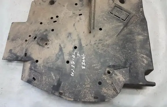 Subaru B9 Tribeca Engine splash shield/under tray