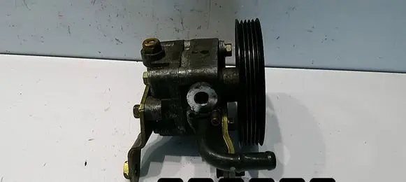 Mazda Premacy Power steering pump CB8032650A