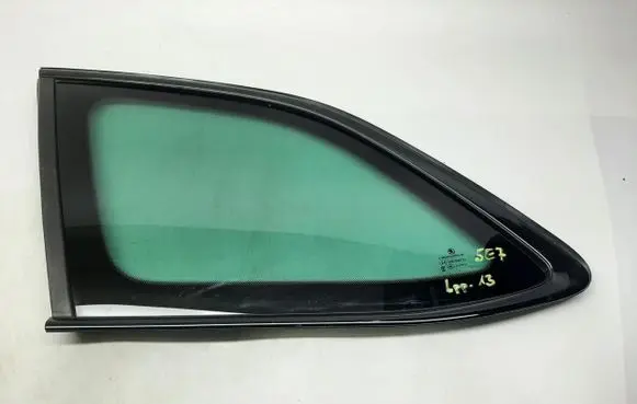 Skoda Octavia Mk4 Rear side window 5E7845297G