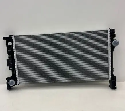 Volvo V60 Coolant radiator 32224829
