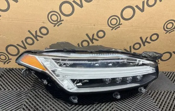 Volvo XC90 Headlight/headlamp 31468582