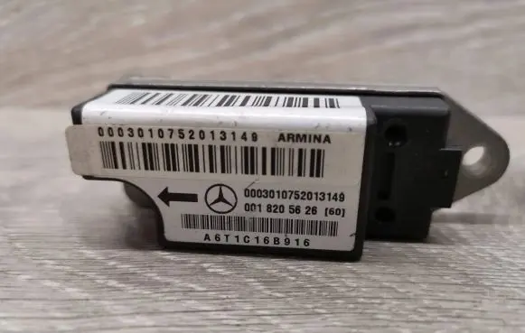Mercedes-Benz C W203 Airbag deployment crash/impact sensor 0018205626 A6T1C16B916 000010175203149