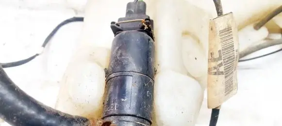 Ford Focus Headlight washer pump 0392040010 9BD
