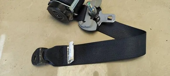 Citroen C-Crosser Rear seatbelt 6092103 609213900