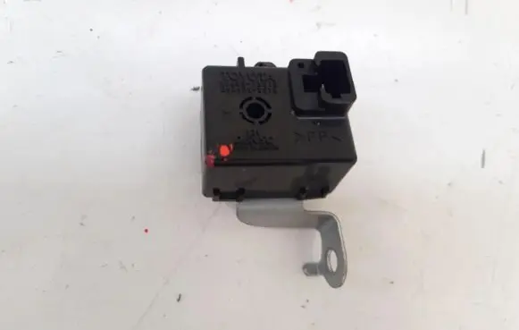 Toyota Avensis T250 Alarm control unit/module 86650-13010