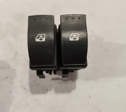 Renault Espace - Grand espace IV Electric window control switch 015085B