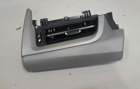 BMW 2 Active Tourer U06 Dashboard air vent grill cover trim 9483382 9496113