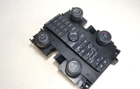 Volvo V50 Climate control unit 30737669