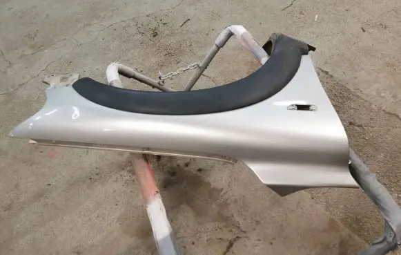 Volvo XC70 Fender