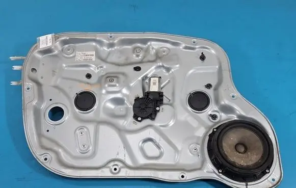 KIA Ceed Front door window regulator with motor 824701H000 IMPRK1552163