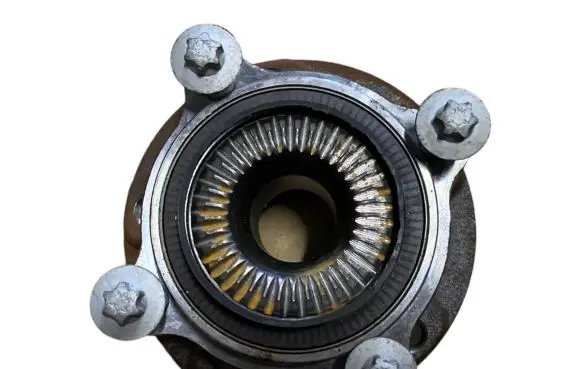 BMW M6 Rear wheel hub 2284149 33412284149