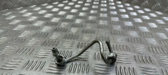 Jeep Grand Cherokee Fuel injector supply line/pipe 
