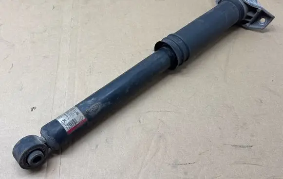 Nissan Qashqai J12 Rear shock absorber/damper 562106UA1B 552406UA0B