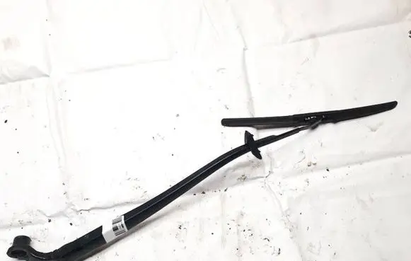 Mazda CX-5 Front wiper blade arm