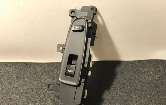 Lexus GS 300 350 430 450H Electric window control switch 8403030110