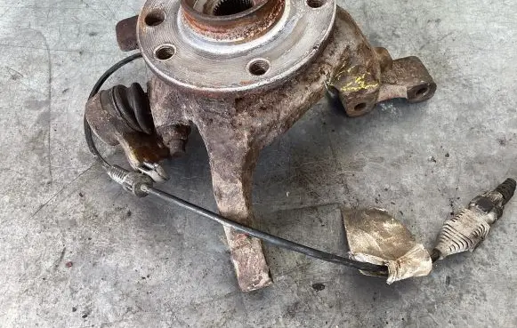 Opel Astra H Front wheel hub