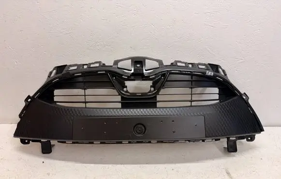 Toyota Yaris XP210 Front bumper upper radiator grill 531110DD41 531010DB51