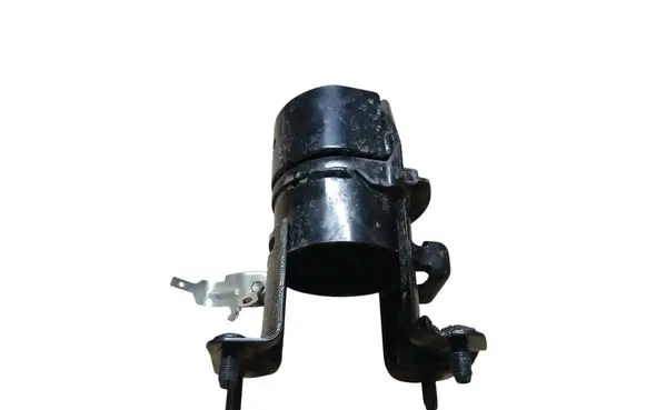 Toyota RAV 4 (XA50) Engine mount bracket M8120915