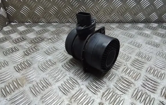 Volkswagen Multivan T5 Mass air flow meter 0281002461 074906461B
