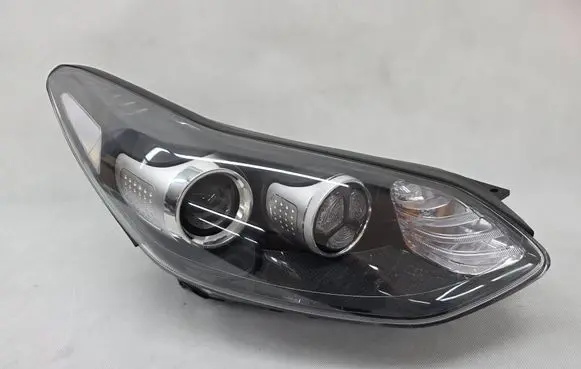 KIA Sportage Headlight/headlamp 92102-F1010