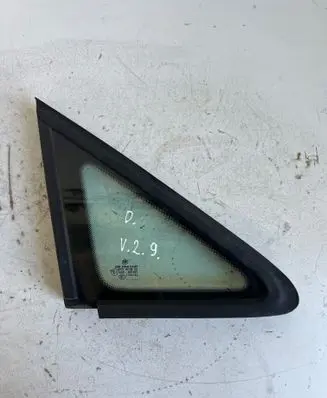 Volkswagen Caddy Front door vent window glass four-door 43r001057