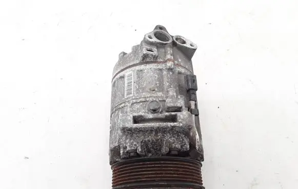 Opel Vivaro Air conditioning (A/C) compressor (pump) 926003460R