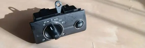 Mercedes-Benz E W211 Light switch A2115450104 04056000 2115450104