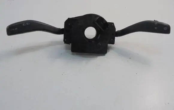 Wiper turn signal indicator stalk/switch