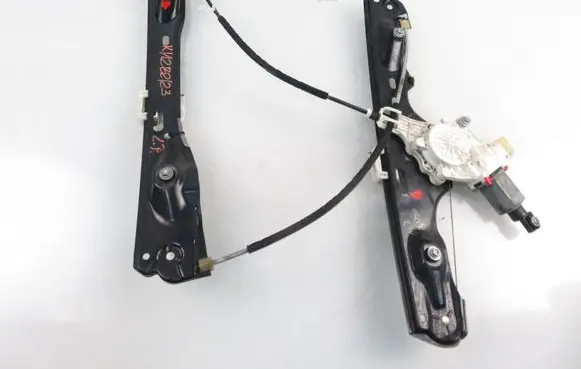 BMW X1 E84 Front door window regulator with motor 2990293