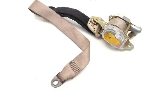 Lexus RX 300 Front seatbelt 7J7540-P