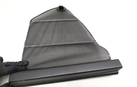 BMW 5 E60 E61 Estate rear side window sun shade/blind 6984649