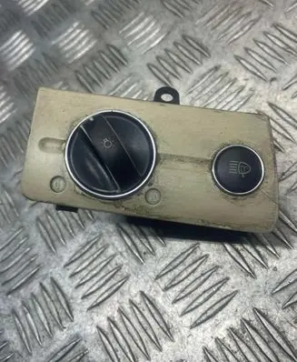 Mercedes-Benz E W211 Light switch 2115450104 04056002