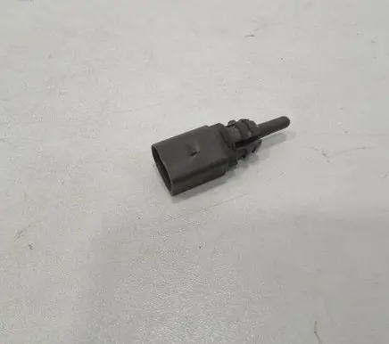Volkswagen Golf VII Outside/exterior temperature sensor 8Z0820535