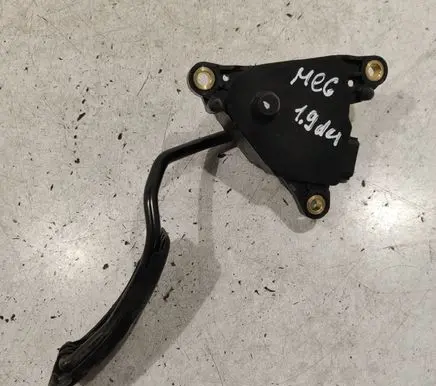 Renault Megane II Accelerator throttle pedal 8200153268