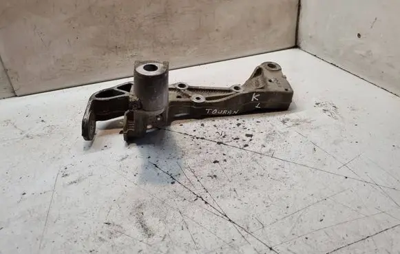 Volkswagen Touran I Front lower control arm/wishbone 1K0199295E