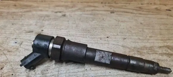 Volvo S40, V40 Fuel injector 0445110021
