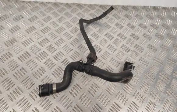 Volkswagen Jetta VI Engine coolant pipe/hose 5C0122157M