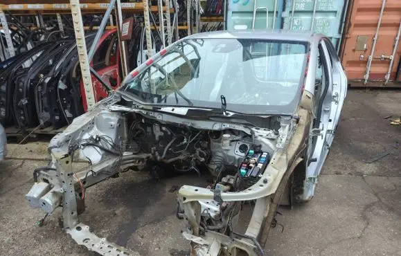 Honda Civic IX Front quarter panel 