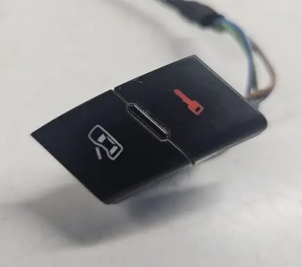 Audi A6 S6 C5 4B Central locking switch button 4B1962107