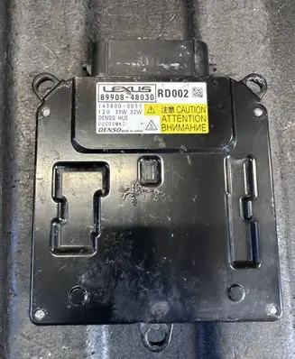 Lexus RX 450H LED ballast control module 8990848030 RD002 1438000051