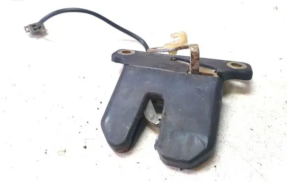 Audi 80 90 S2 B4 Loading door lock 