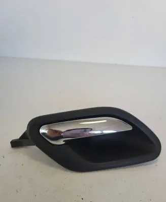 BMW 7 E38 Front door interior handle 8226050